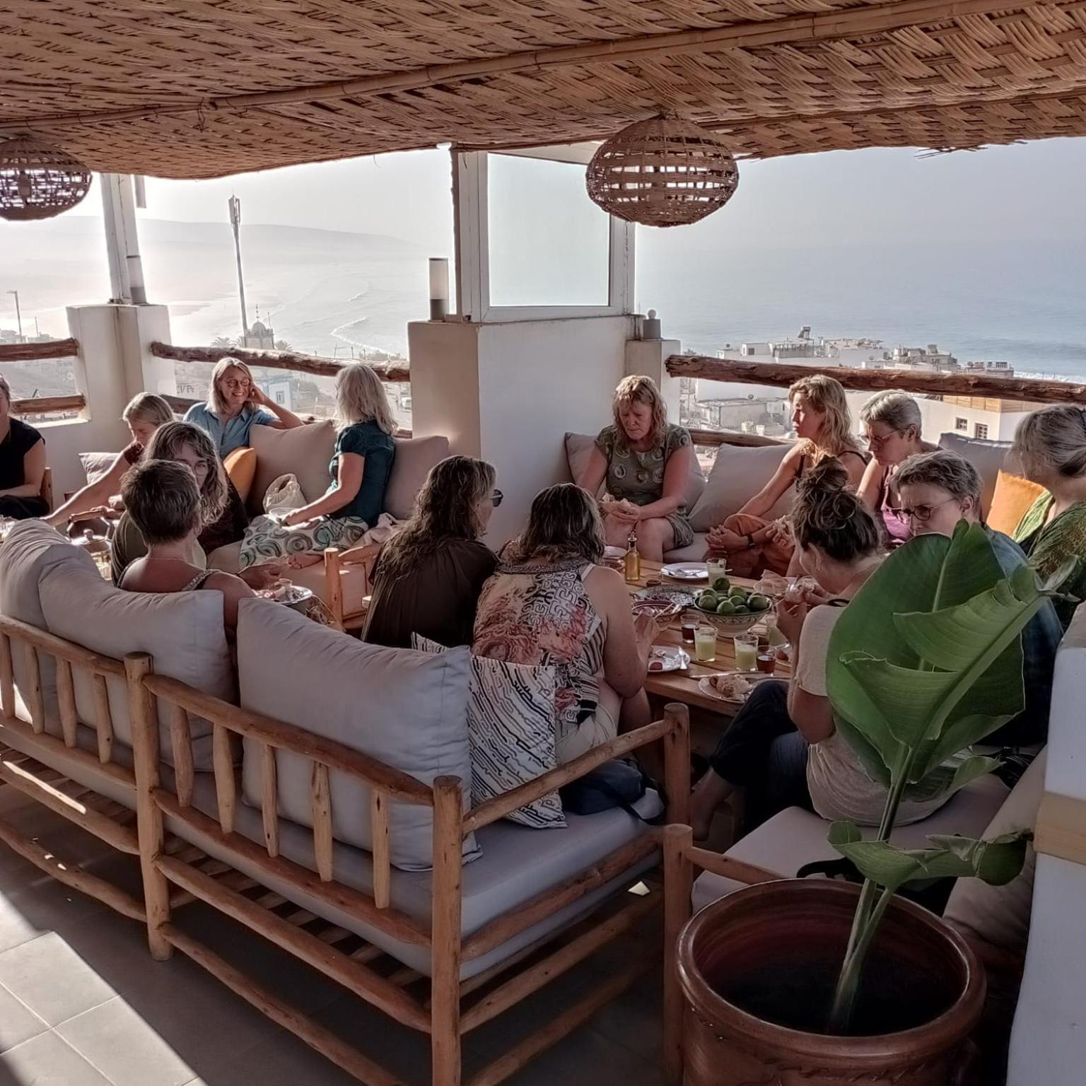 Bigblue Surf Hostel & Coworking Space - Taghazout (Adults Only) Azazoul Екстериор снимка