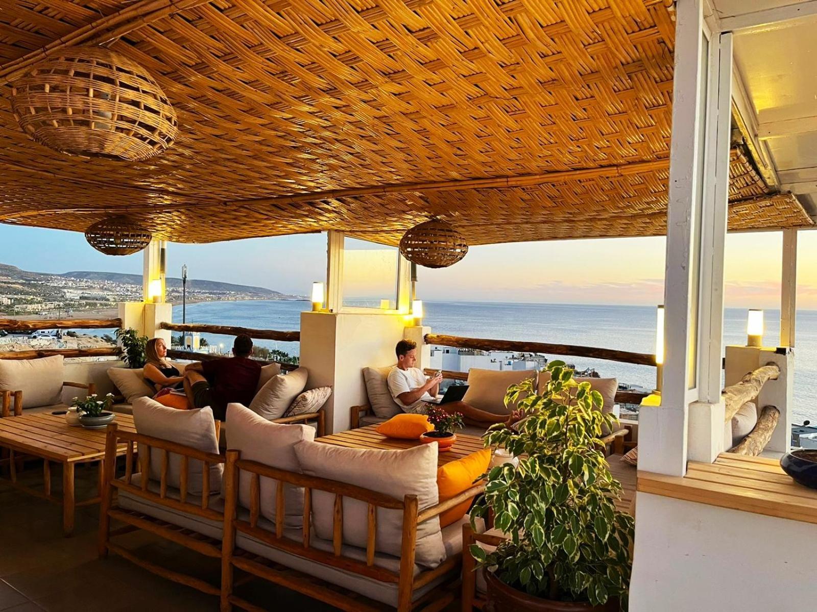 Bigblue Surf Hostel & Coworking Space - Taghazout (Adults Only) Azazoul Екстериор снимка